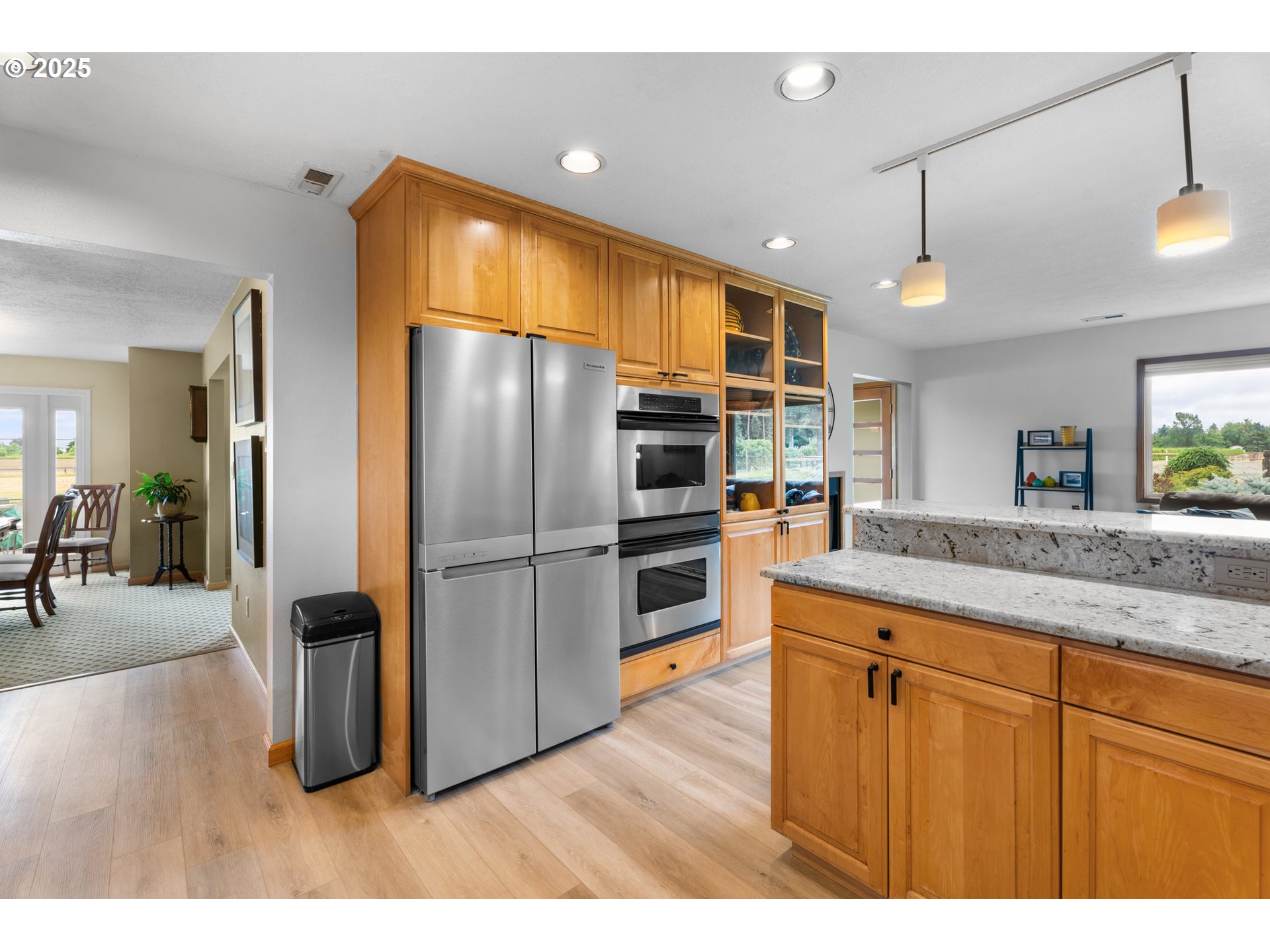 8747 South Heinz Road Canby, OR 97013 - Photo 15 of 48 a kitchen with stainless steel appliances granite countertop a refrigerator and a sink