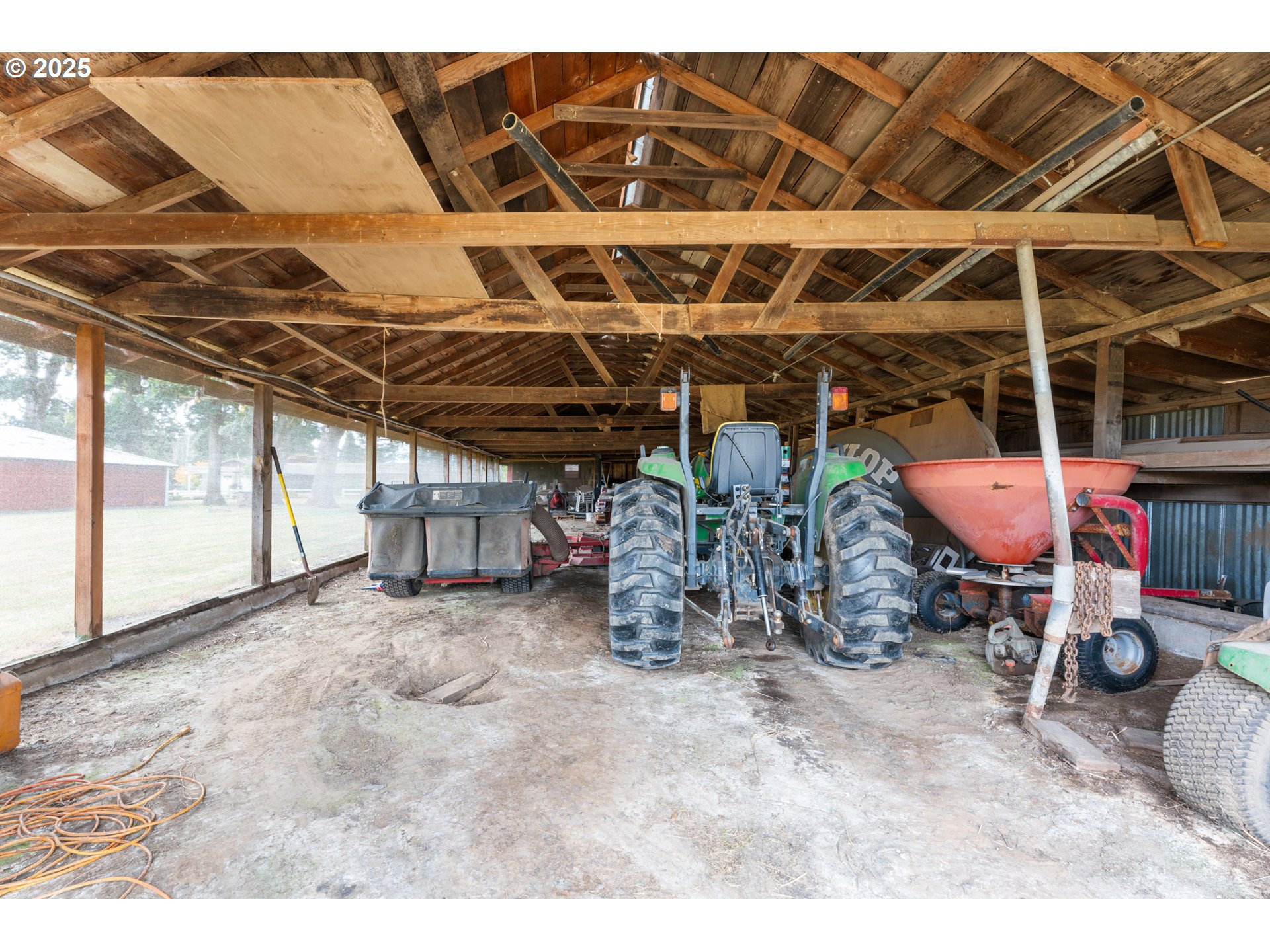 8747 South Heinz Road Canby, OR 97013 - Photo 35 of 48 a view of an outdoor space