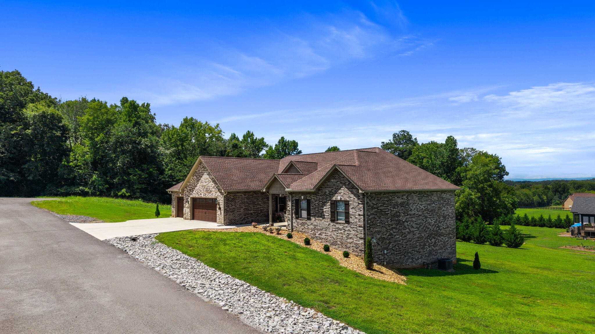 54 Hummingbird Court Decatur, TN 37322 - Photo 3 of 53 Gallery Image 3