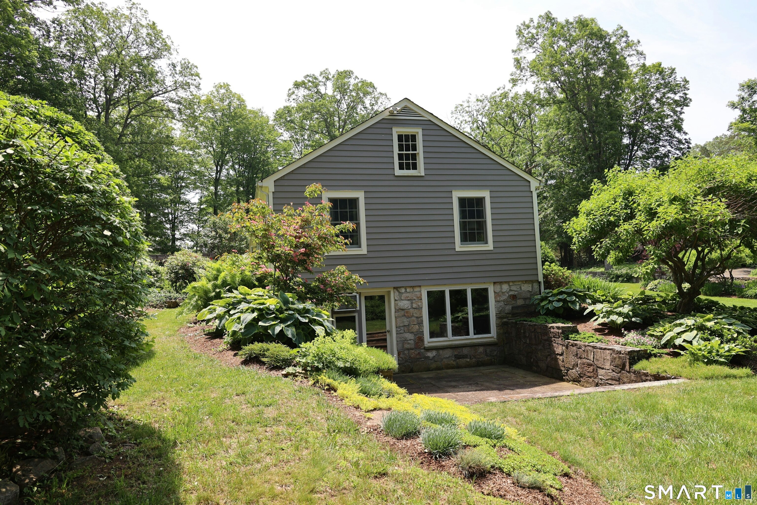 172 Gallows Hill Road Redding, CT 06896 - Photo 5 of 40