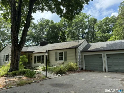 $250,000 | 60 Mohegan Road, Norwich, CT 06360