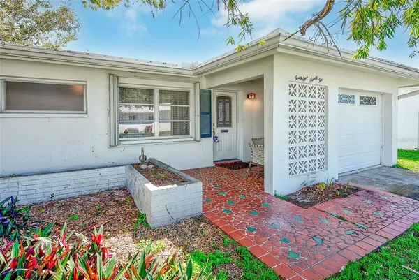 $229,000 | 4192 96th Avenue North, Unit 4192, Pinellas Park, FL 33782