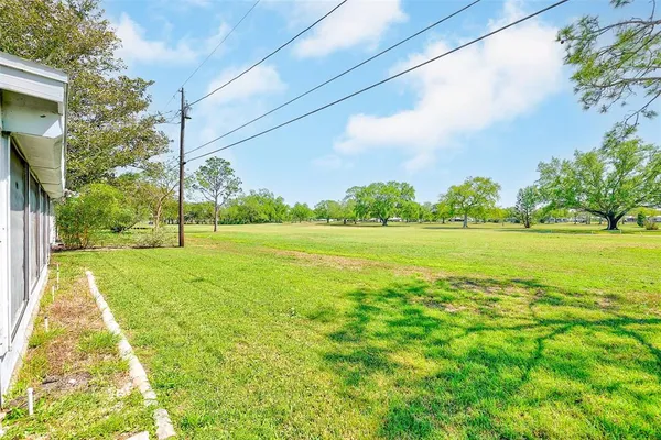 $229,000 | 4192 96th Avenue North, Unit 4192, Pinellas Park, FL 33782