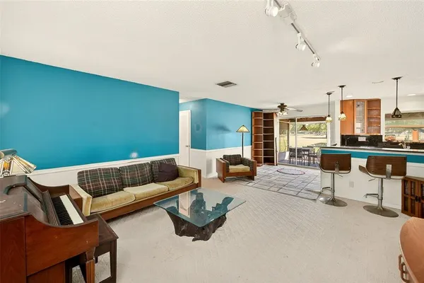 $229,000 | 4192 96th Avenue North, Unit 4192, Pinellas Park, FL 33782