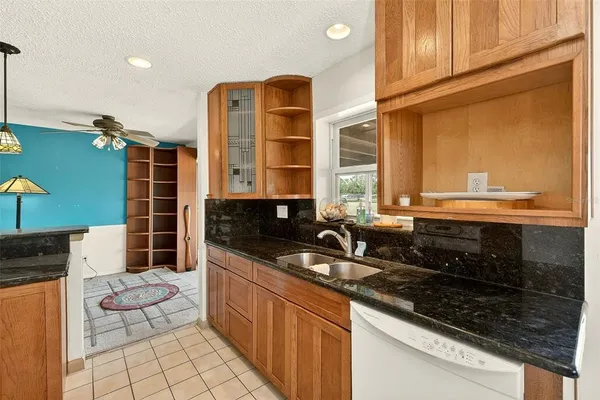 $229,000 | 4192 96th Avenue North, Unit 4192, Pinellas Park, FL 33782