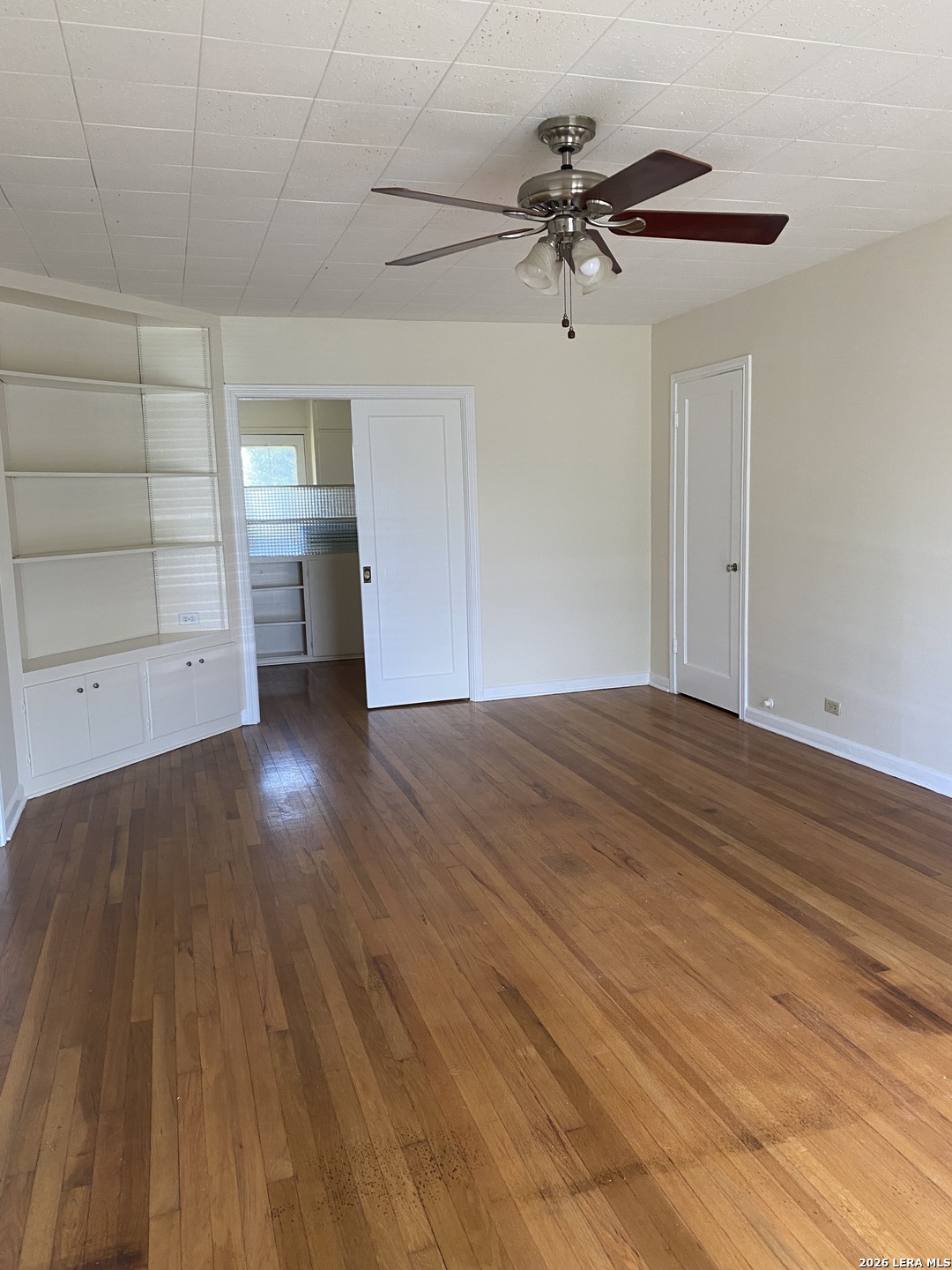 152 Terrell Road, Unit 1 Alamo Heights, TX 78209 - Photo 3 of 6