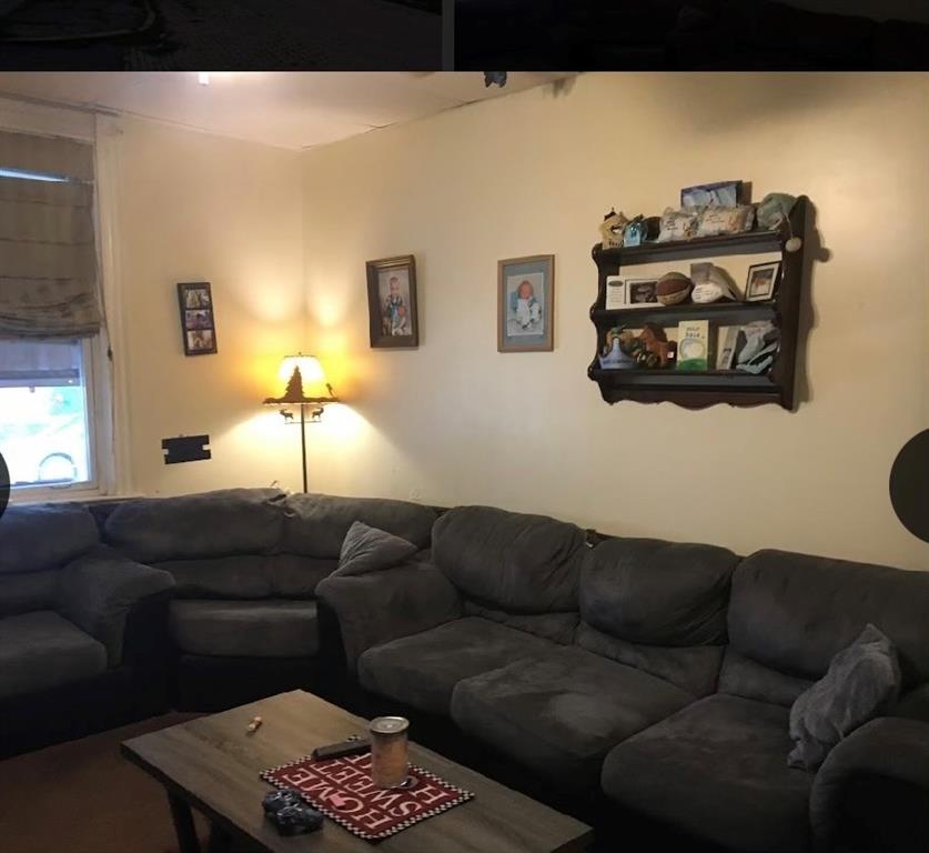 815 8th Street McKees Rocks, PA 15136 - Photo 5 of 9 Gallery Image 5