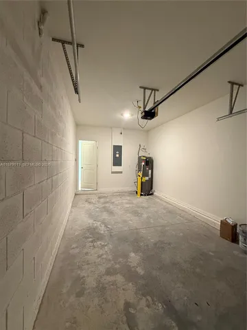 $1,950 | 410 Sequoia Drive, Unit 77, Lake Wales, FL 33859