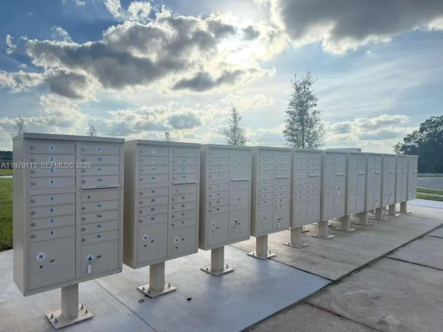 $1,950 | 410 Sequoia Drive, Unit 77, Lake Wales, FL 33859