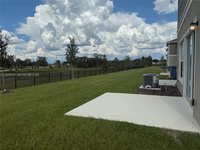 $1,950 | 410 Sequoia Drive, Unit 77, Lake Wales, FL 33859