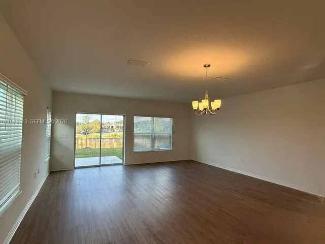 $1,950 | 410 Sequoia Drive, Unit 77, Lake Wales, FL 33859