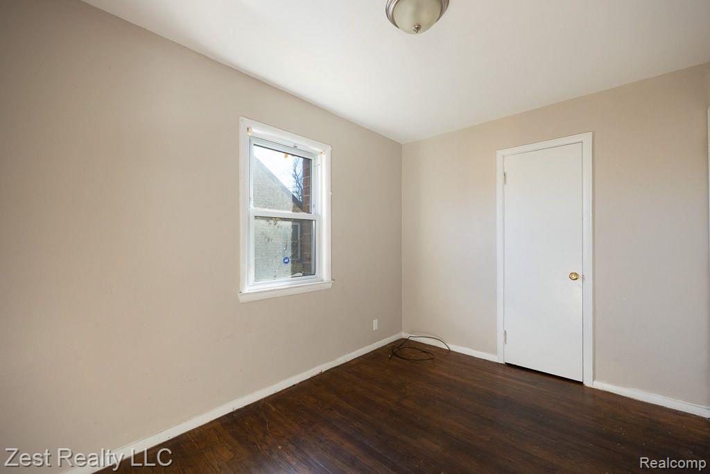 1421 Helen Street Inkster, MI 48141 - Photo 10 of 25