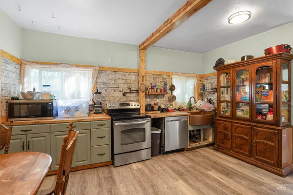 $275,000 | 60 South 850th Street East, Declo, ID 83323