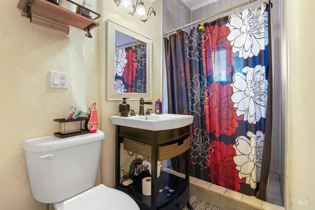 $290,000 | 60 South 850th Street East, Declo, ID 83323