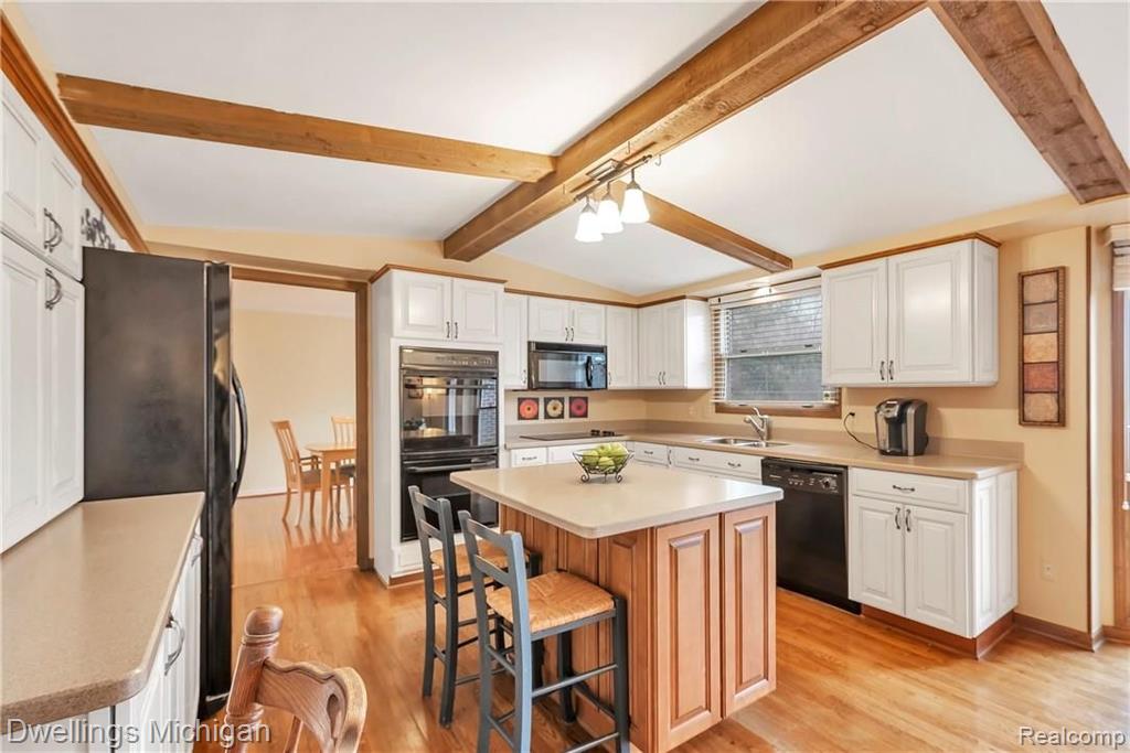 3633 Summit Ridge Drive Rochester Hills, MI 48306 - Photo 21 of 53