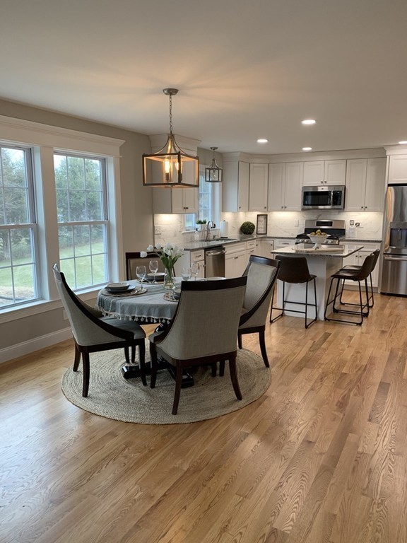 22 River Lodge Road South Hadley, MA 01075 - Photo 3 of 13 Gallery Image 3