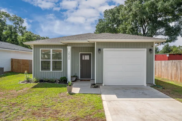 $285,000 | 2930 McCarty Avenue, Crestview, FL 32539