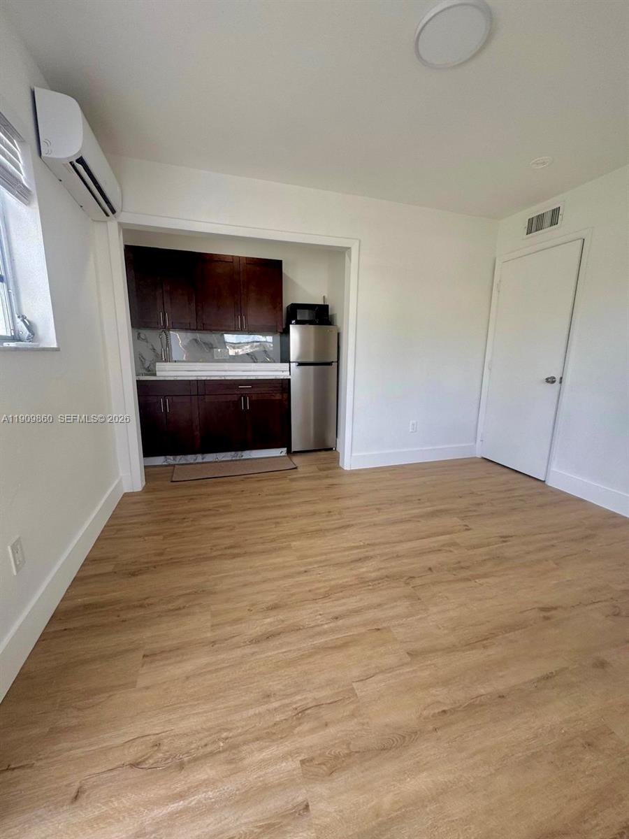 3200 Southwest 88th Place, Unit BACK Miami, FL 33165 - Photo 6 of 8