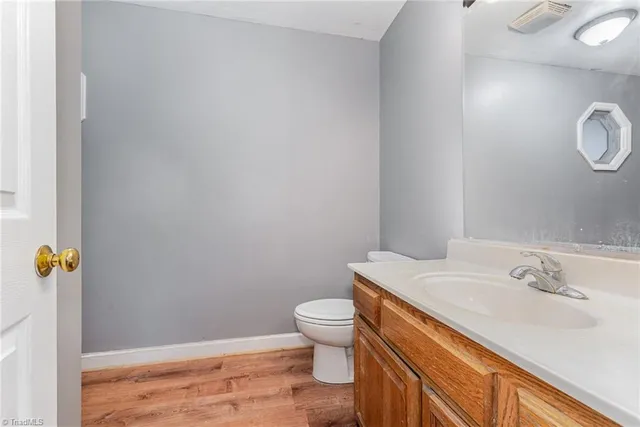 $325,000 | 7113 North River Road, Oak Ridge, NC 27310