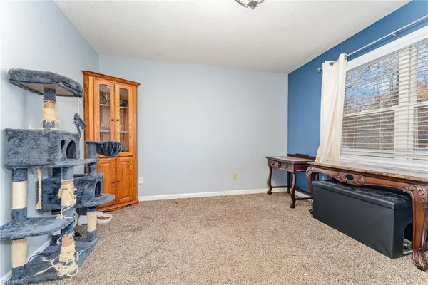 $290,000 | 7113 North River Road, Oak Ridge, NC 27310