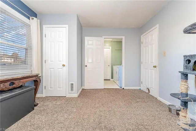 $325,000 | 7113 North River Road, Oak Ridge, NC 27310