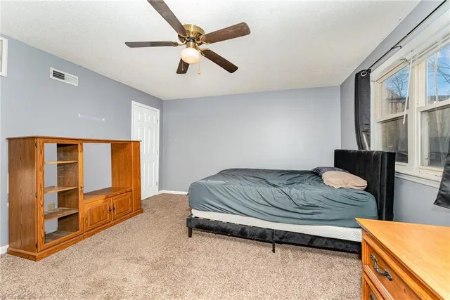 $325,000 | 7113 North River Road, Oak Ridge, NC 27310