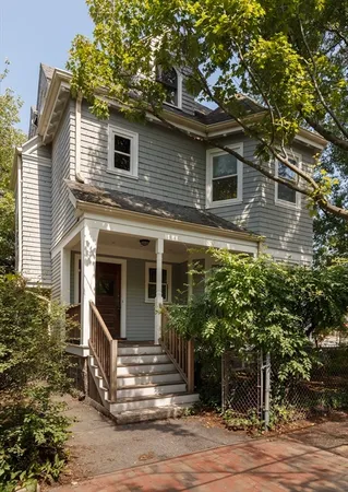 $2,495,000 | 4 Hurlbut Street, Cambridge, MA 02138
