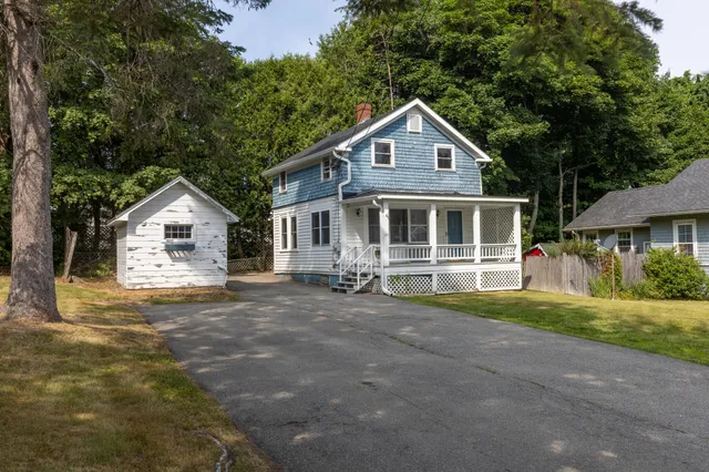 $239,000 | 24 Warwick Street, Bangor, ME 04401