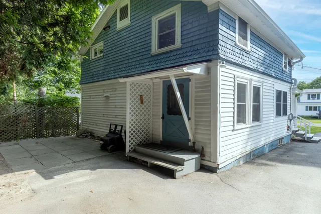 $239,000 | 24 Warwick Street, Bangor, ME 04401