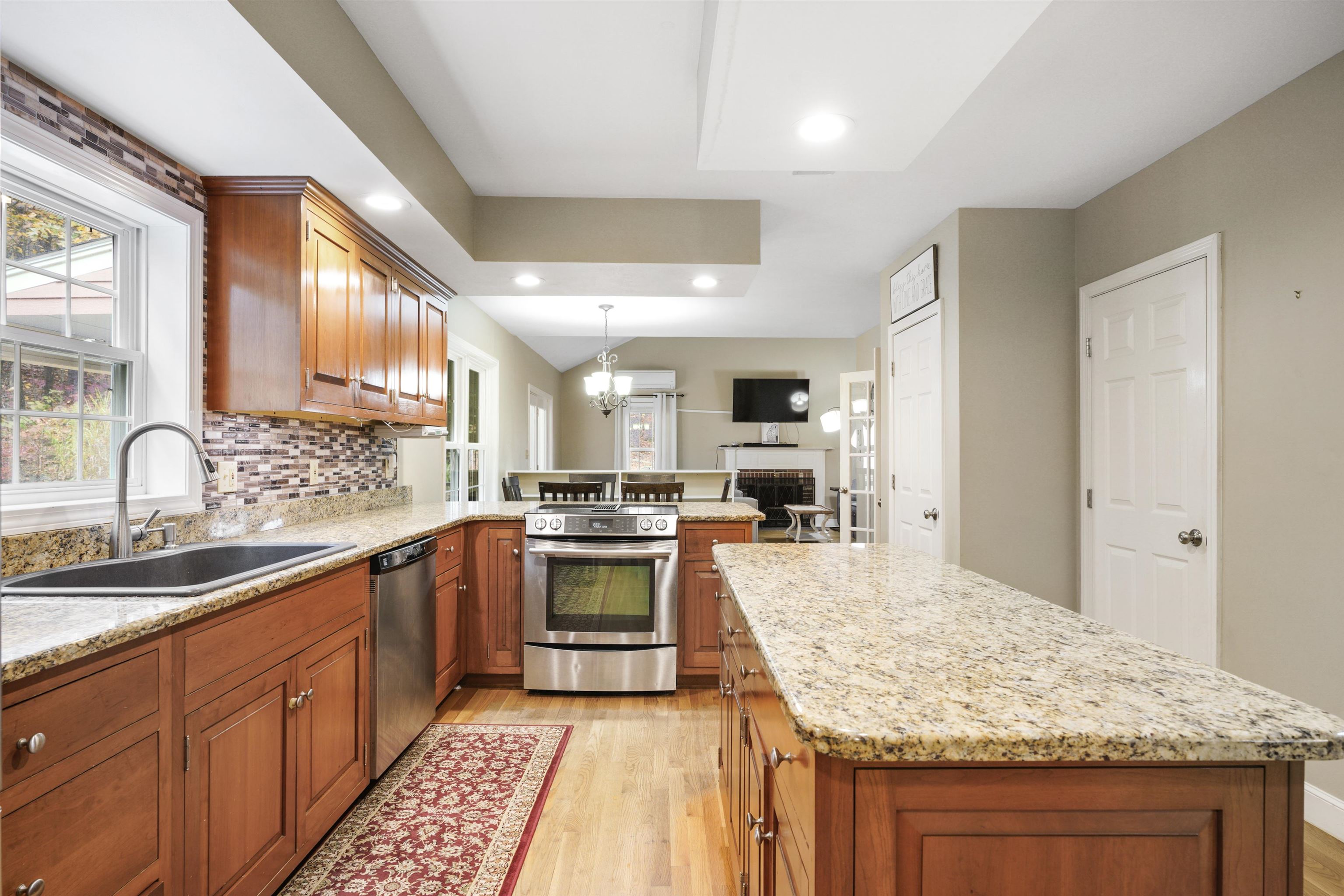 13 Bear Hill Road Windham, NH 03087 - Photo 21 of 48