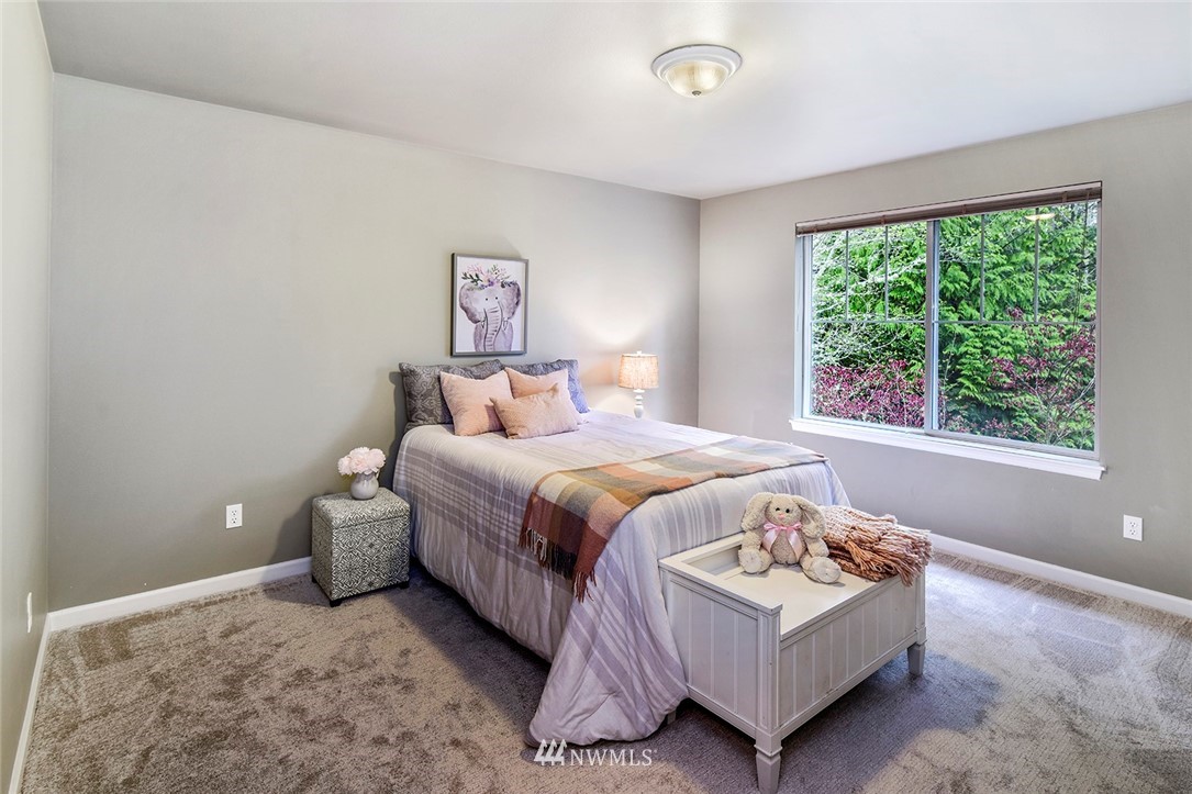 16265 Agate Point Road Northeast Bainbridge Island, WA 98110 - Photo 13 of 25 Gallery Image 13