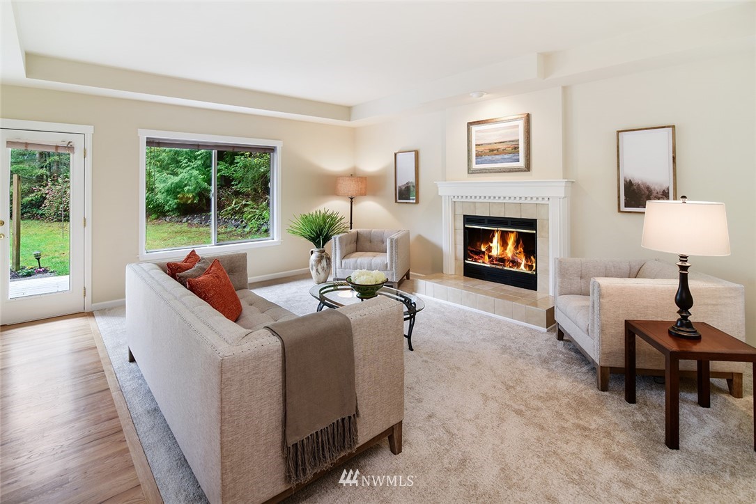 16265 Agate Point Road Northeast Bainbridge Island, WA 98110 - Photo 3 of 25 Gallery Image 3