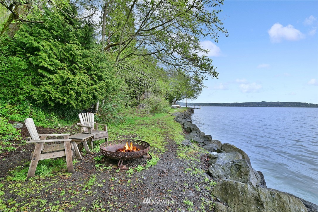 16265 Agate Point Road Northeast Bainbridge Island, WA 98110 - Photo 24 of 25 Gallery Image 24