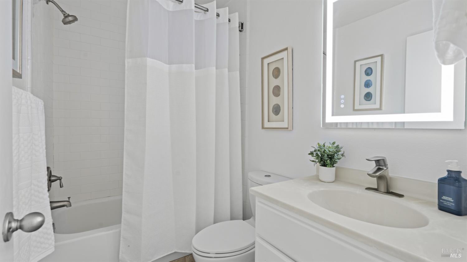 76 Dockside Circle San Rafael, CA 94903 - Photo 11 of 30