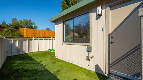 $559,000 | 76 Dockside Circle, San Rafael, CA 94903