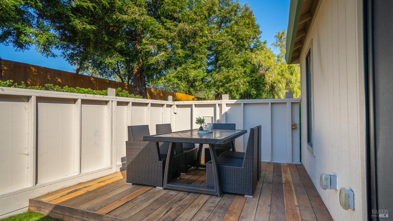 76 Dockside Circle San Rafael, CA 94903 - Photo 16 of 30