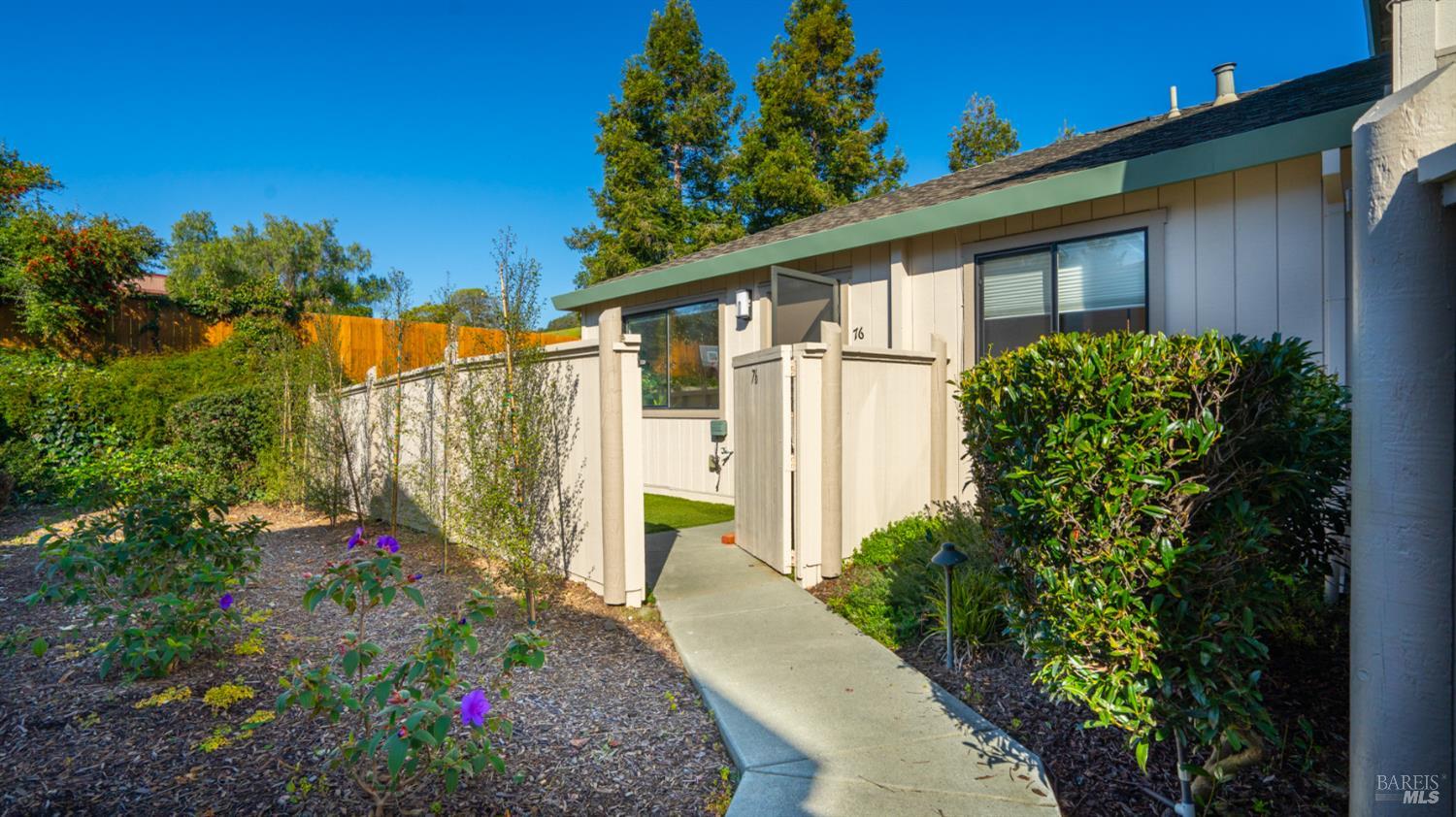 76 Dockside Circle San Rafael, CA 94903 - Photo 2 of 30