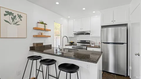 $559,000 | 76 Dockside Circle, San Rafael, CA 94903