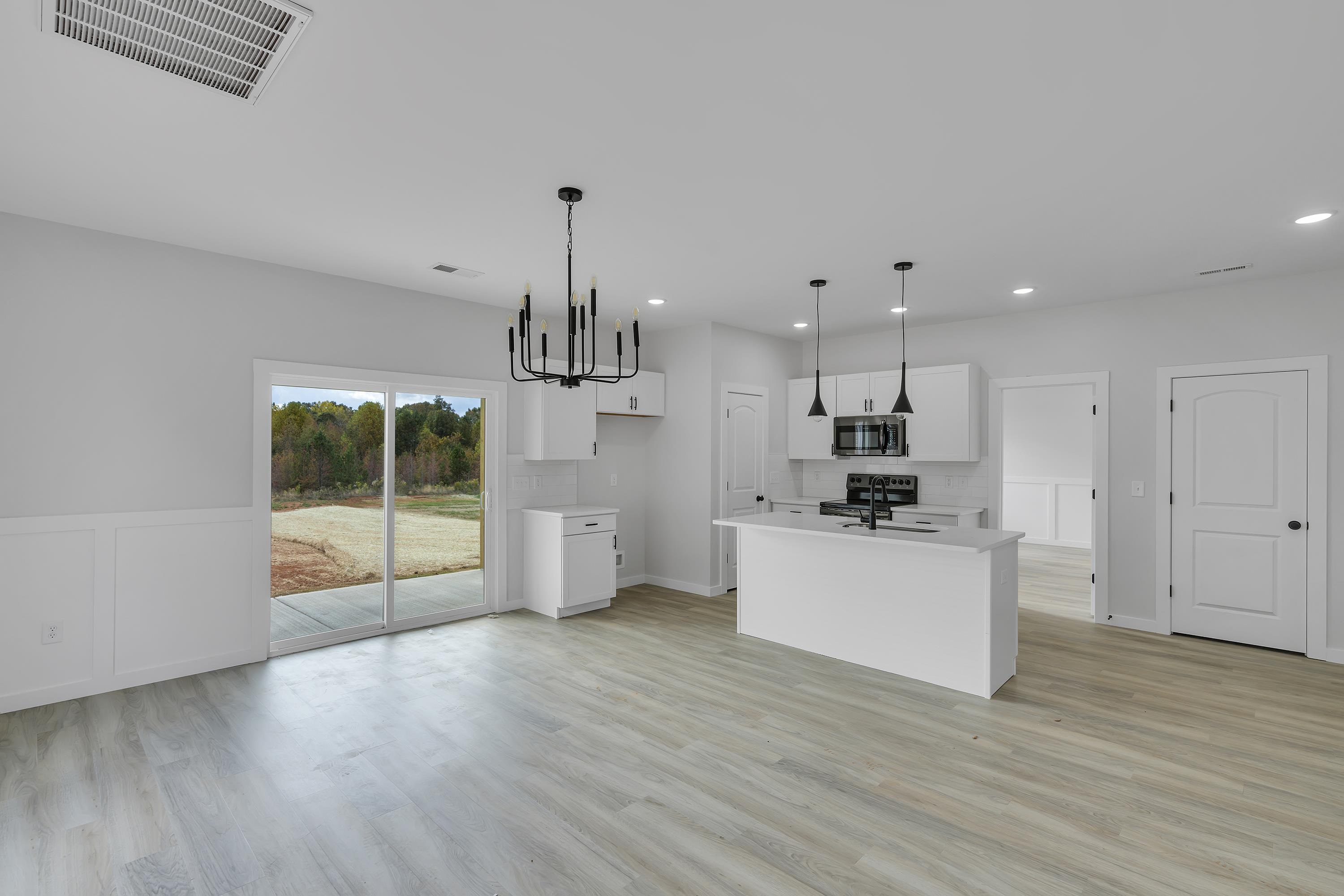 146 Lowe Road Chesnee, SC 29323 - Photo 5 of 19