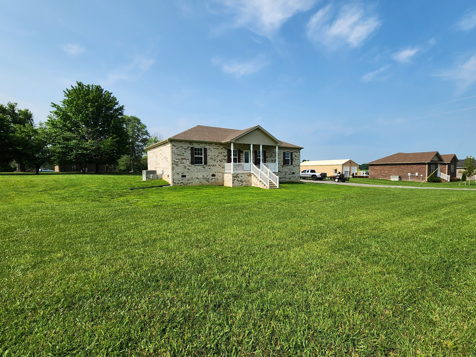 4574 Long Creek Road Lafayette, TN 37083 - Photo 3 of 20