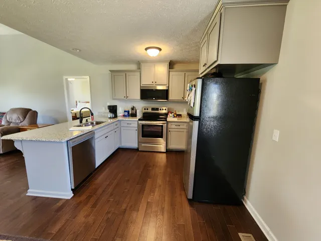 $329,900 | 4574 Long Creek Road, Lafayette, TN 37083