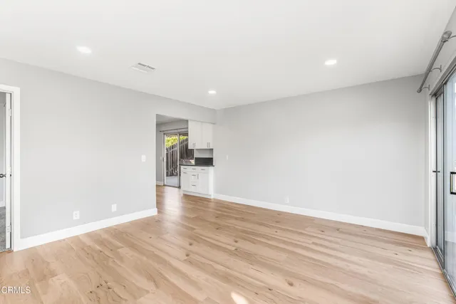 $3,800 | 634 Hillcrest Drive, Camarillo, CA 93012