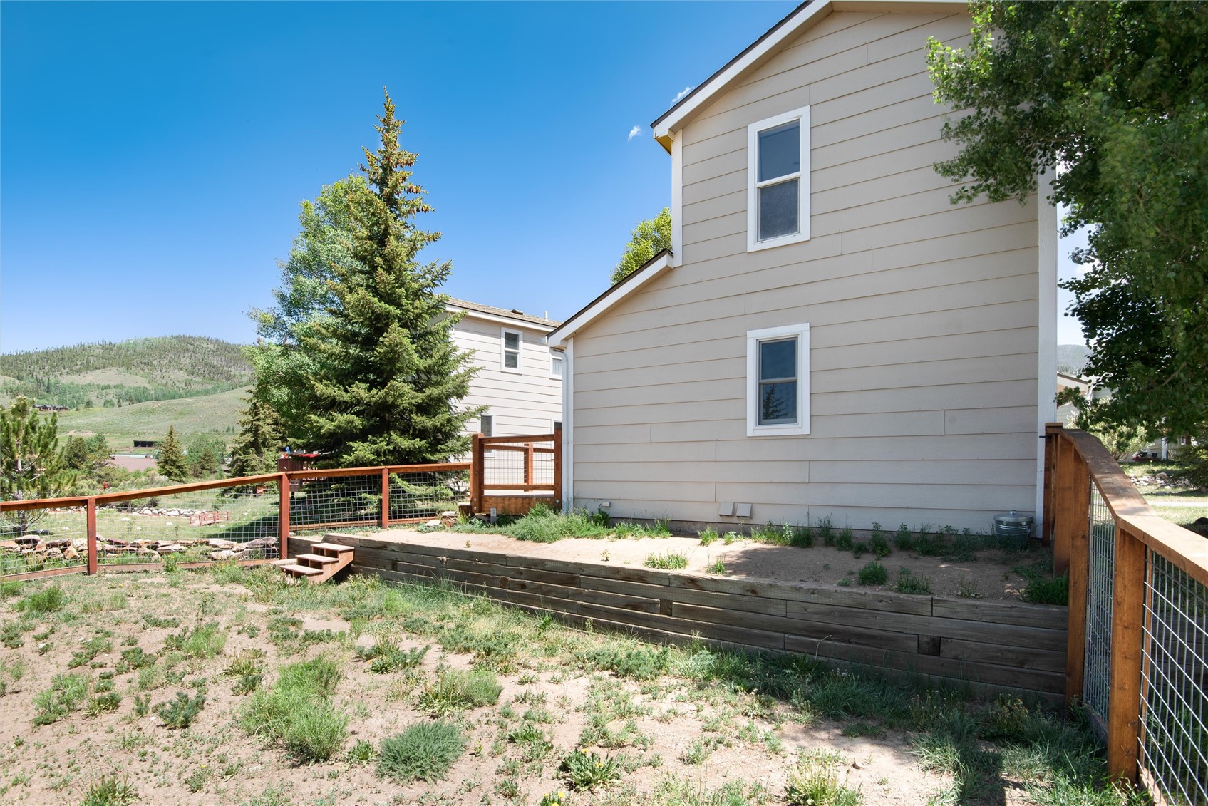 860 Alpine Road Dillon, CO 80435 - Photo 33 of 39 Gallery Image 33