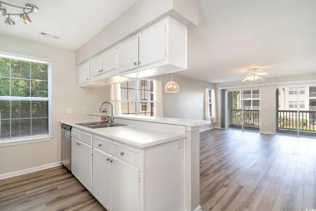 $1,500 | 651 Woodmoor Drive, Unit 201, Murrells Inlet, SC 29576