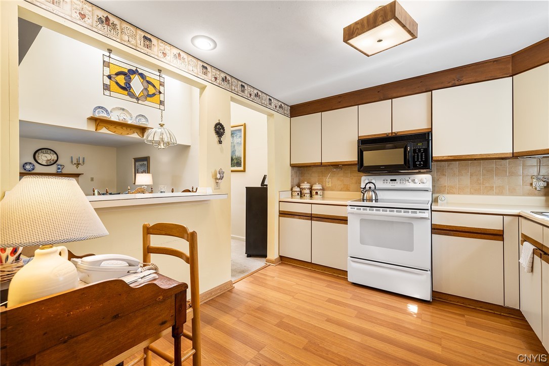 6119 Diffin Road Cicero, NY 13039 - Photo 4 of 27