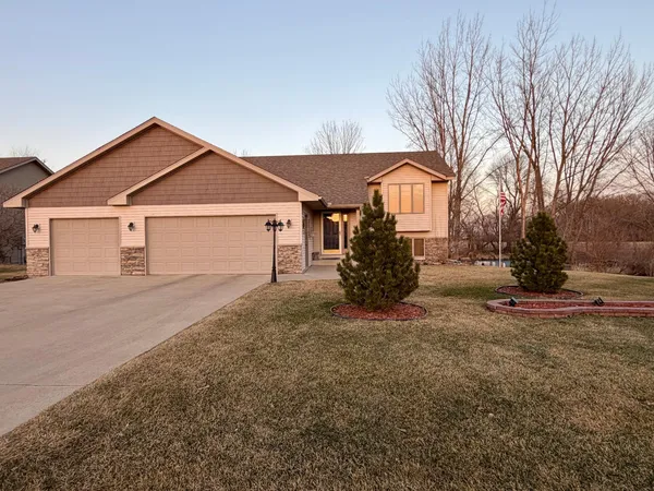 $374,900 | 1005 12th Street Southeast, Waseca, MN 56093