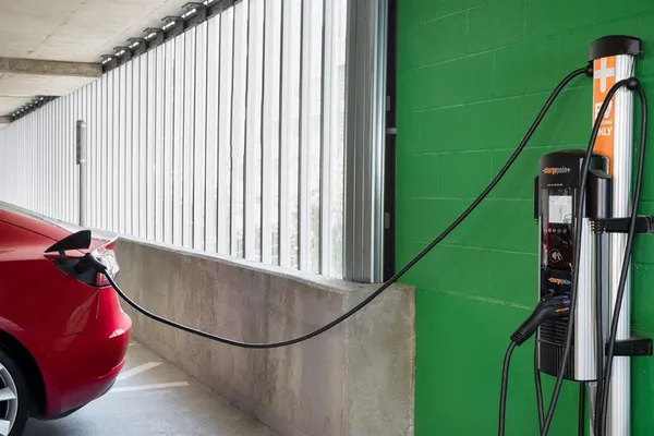 $15,000 | 2120 Olive Street, Unit 3305, Dallas, TX 75201