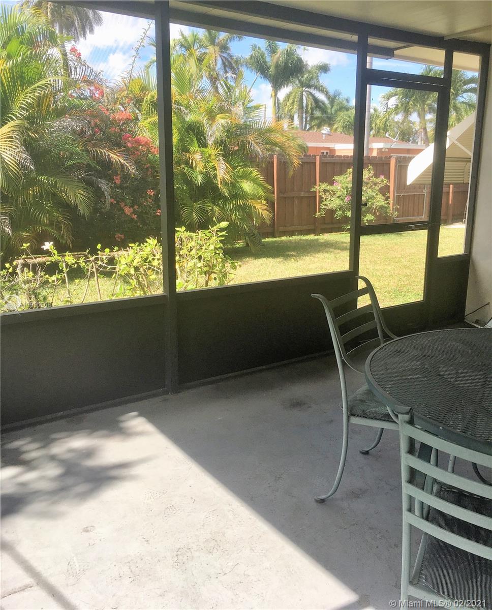 706 North 31st Road Hollywood, FL 33021 - Photo 8 of 14 Gallery Image 8