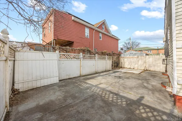 a view of a house with a outdoor space