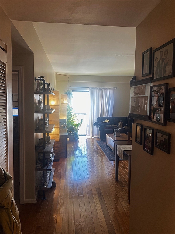 315 Rantoul Street, Unit 406 Beverly, MA 01915 - Photo 5 of 16